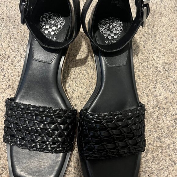 VINCE CAMUTO BLACK LEATHER WEDGE SANDAL HEELS SZ 7M - Picture 5 of 5